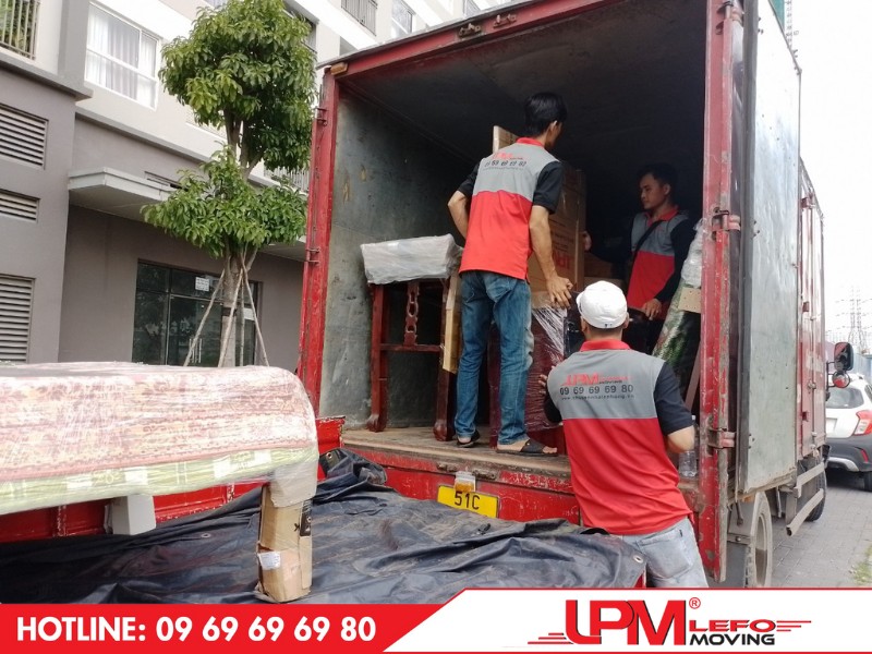 Tất cả nhân viên tại LephongMoving đều có trình độ chuyên môn cao và linh hoạt xử lý các tình huống bất ngờ 
