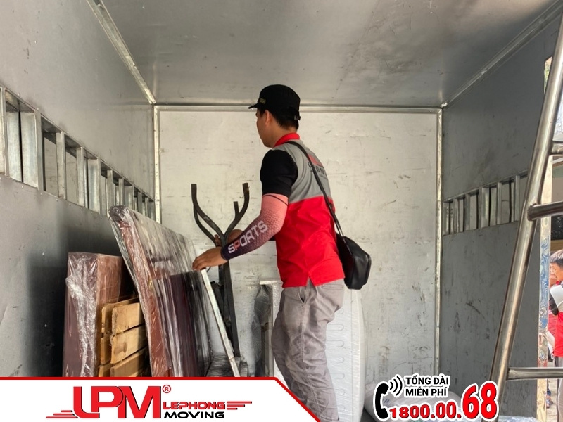Dịch vụ chuyển nhà cuối năm giá rẻ chất lượng cao LephongMoving