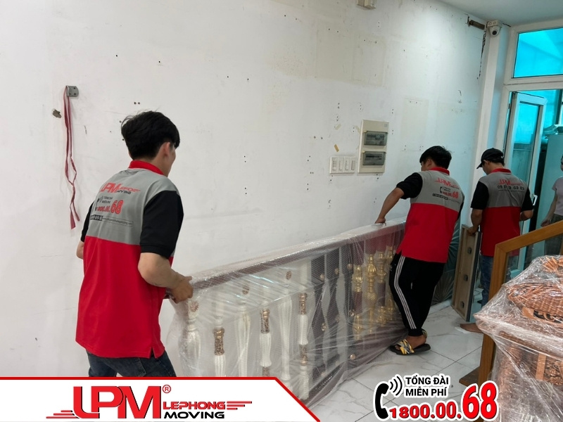 Đồ đạc có giá trị cao cần được đóng gói cẩn thận.