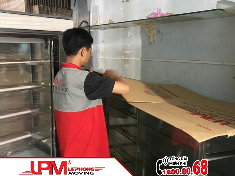 Đội ngũ nhân công chuyên nghiệp, lý lịch rõ ràng