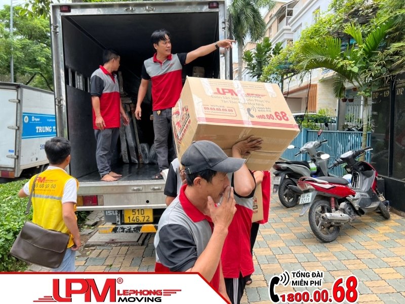 LephongMoving - hỗ trợ khách hàng chuyển nhà an toàn, tiết kiệm.