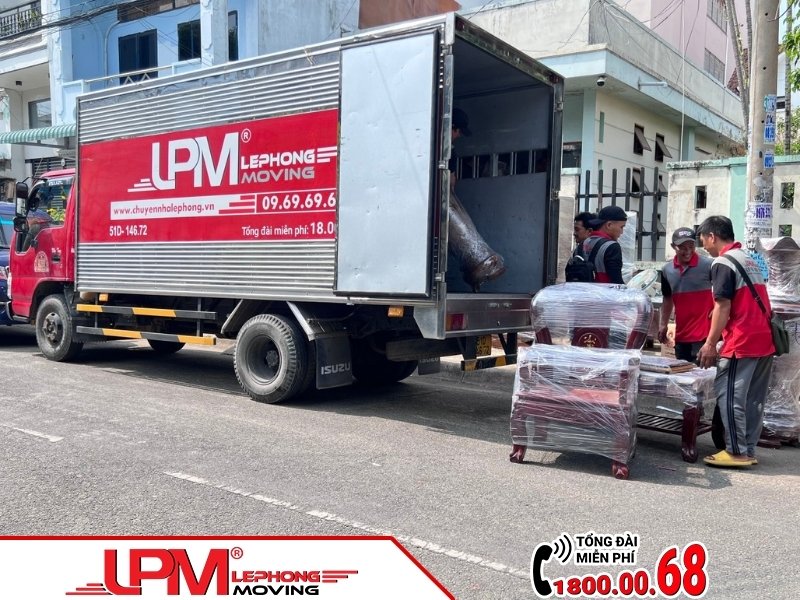 LephongMoving hỗ trợ người dân chuyển nhà.
