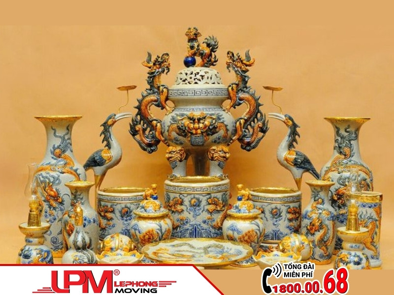 Số lượng bát hương trên bàn thờ tùy thuộc vào mỗi gia đình.