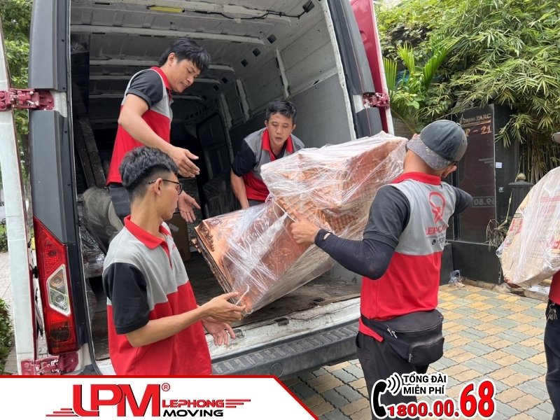 LephongMoving giúp bạn chuyển nhà an toàn trong những ngày mưa