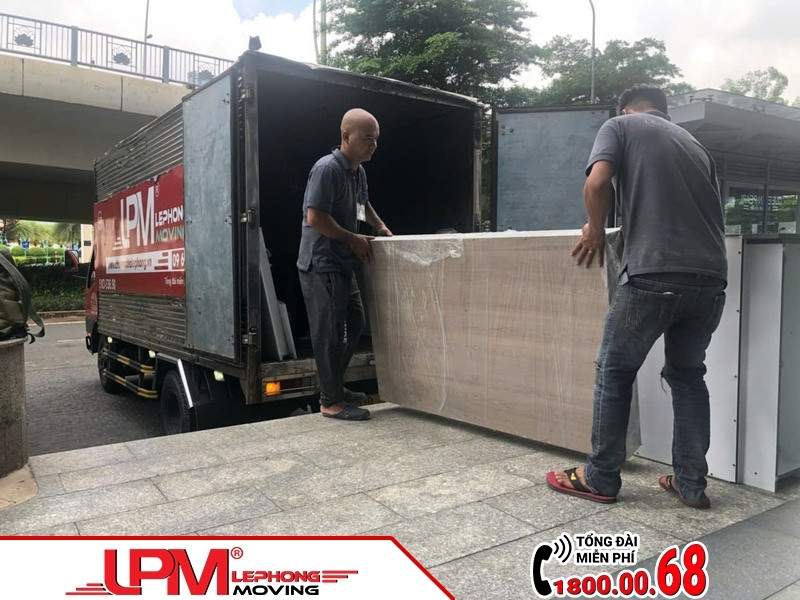 Trước khi hoàn trả mặt bằng văn phòng cần lưu ý điều gì?