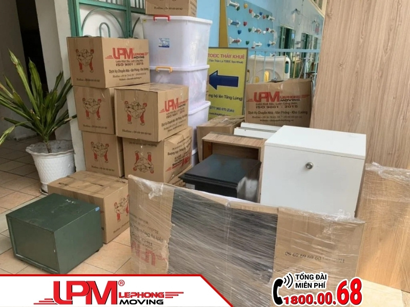 Sắp xếp đồ nội thất trong nhà hoặc văn phòng làm việc