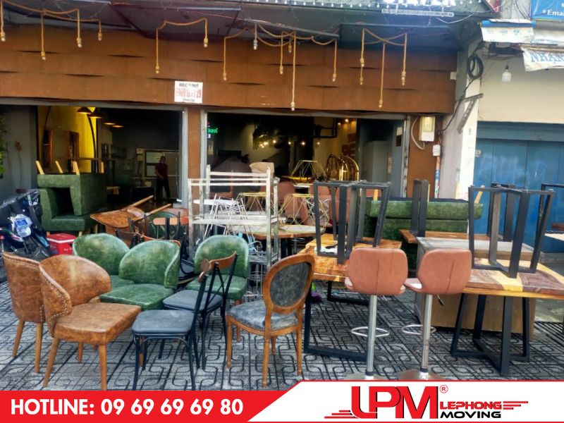 Khó khăn khi chuyển văn phòng cho nhà hàng