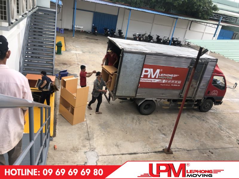 xe chở hàng quận tân bình