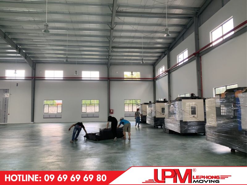 Những yếu tố ảnh hưởng đến quá trình di dời kho xưởng.