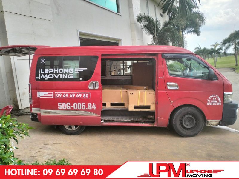 Thuê xe tải 1 tấn chở hàng LephongMoving