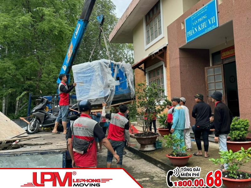 Hình ảnh chuyển kho xưởng LephongMoving