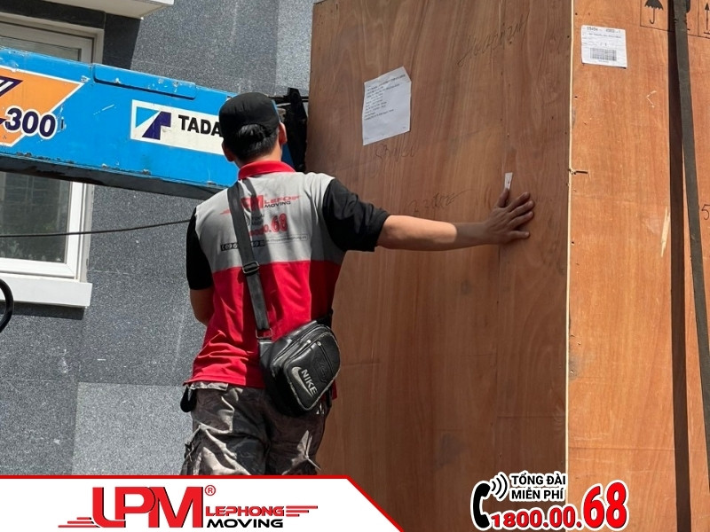 Chọn dịch vụ di dời kho xưởng chuyên nghiệp là lựa chọn tốt nhất giúp doanh nghiệp tiết kiệm chi phí