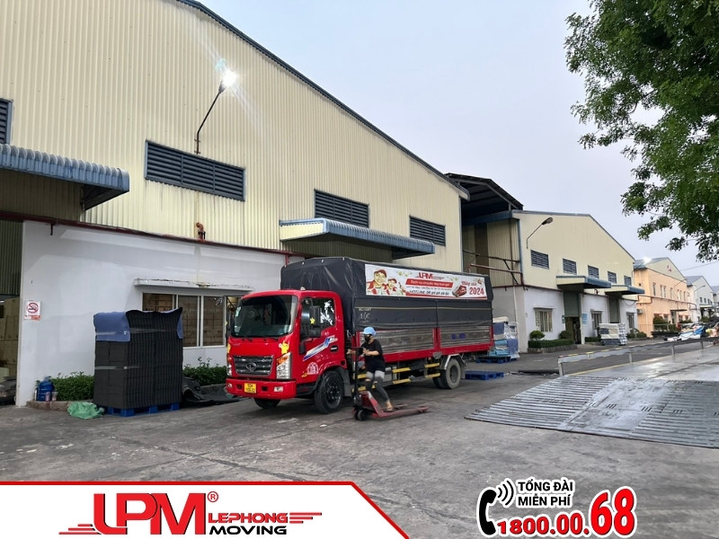 Dịch vụ chuyển kho xưởng Thủ Đức trọn gói giá rẻ LephongMoving