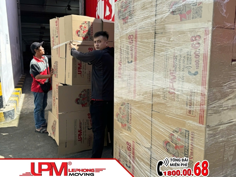 Nên vận chuyển kho xưởng vào cuối tuần hoặc ngoài giờ hành chính để tránh bị ùn tắc giao thông