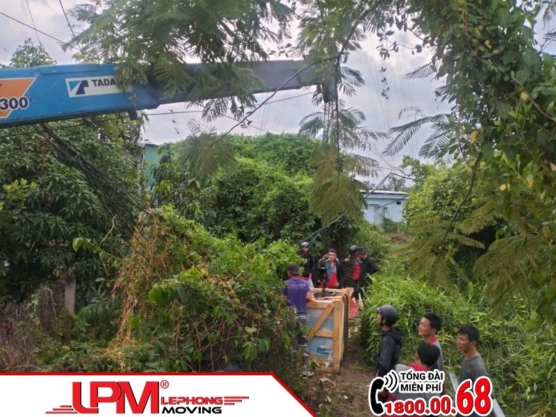Khó khăn khi tự bốc xếp là không thể trang bi đầy đủ các phương tiện và trang thiết bị hỗ trợ cần thiết