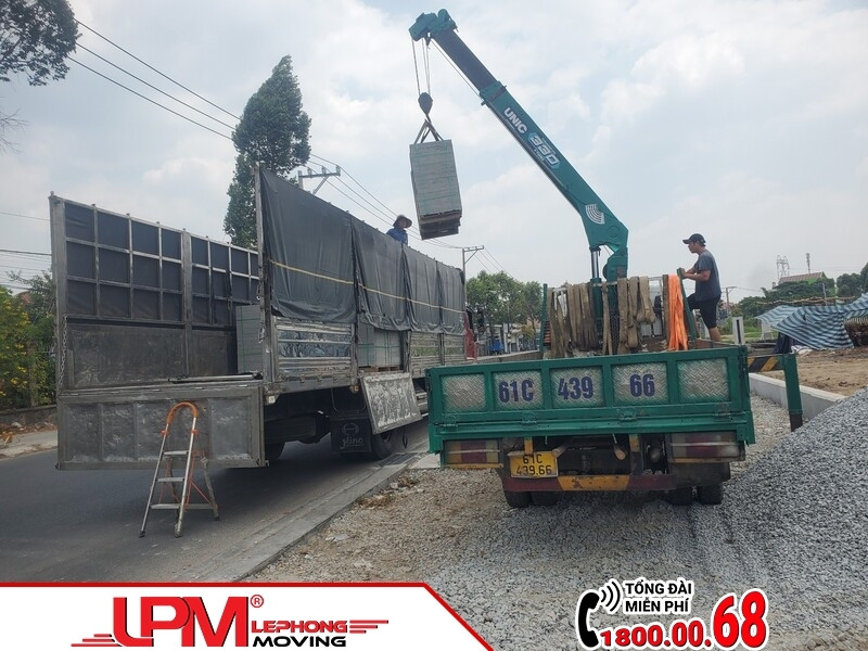 Dịch vụ cho thuê xe cẩu chuyển kho xưởng LephongMoving