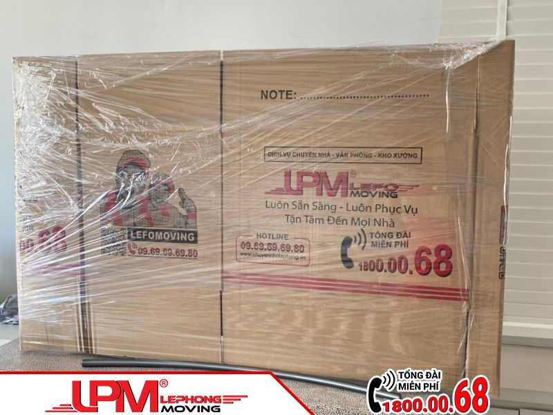 Đồ đạc được đóng gói cẩn thận.