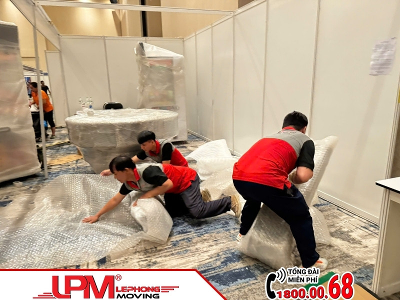 Đơn vị chuyển kho xưởng phải có đầy đủ phương tiện đóng gói, vận chuyển.