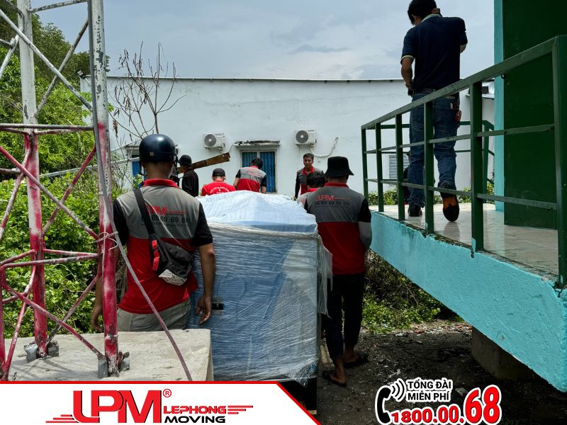 LephongMoving là đơn vị chuyển kho chuyên nghiệp với nhiều năm kinh nghiệm.