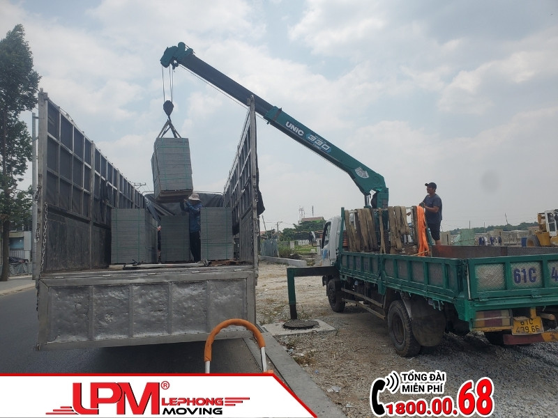 Phương tiện hỗ trợ vận chuyển đồ đạc cồng kềnh.