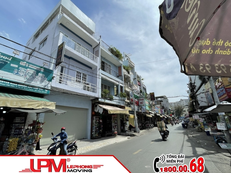 Văn phòng cũ có vị trí không còn phù hợp