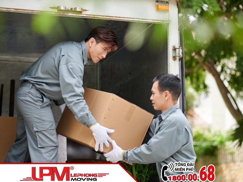 Giá dịch vụ bốc xếp tính theo giờ