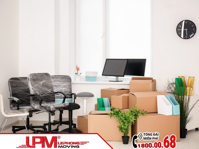 Lưu ý khi vận chuyển nội thất, bàn ghế văn phòng, đồ cồng kềnh dễ vỡ
