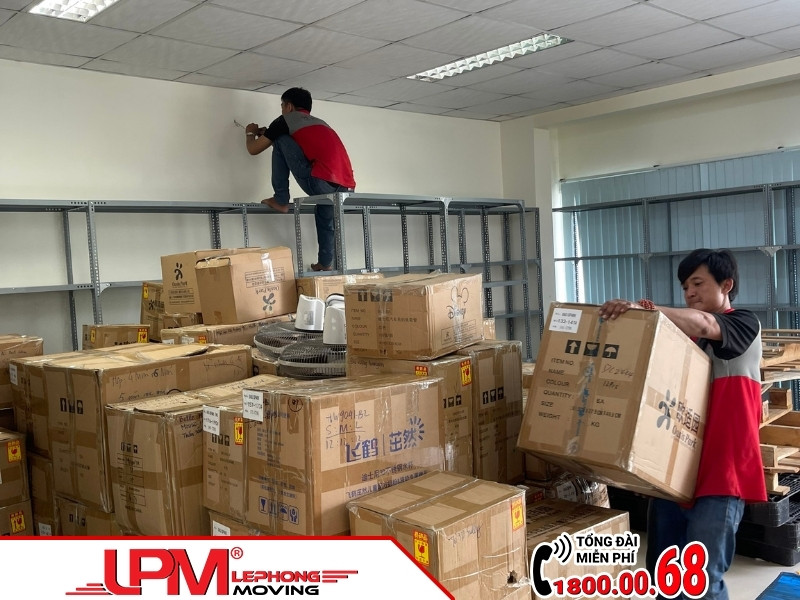 Thuê nhân công bốc xếp hàng hóa thông thường