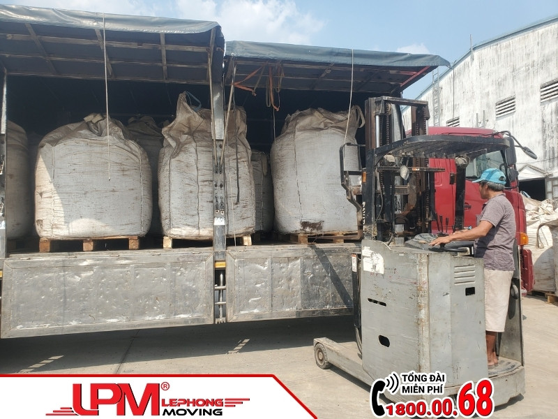 LephongMoving cung cấp dịch vụ bốc xếp tại các KCN nào ở Bình Dương?