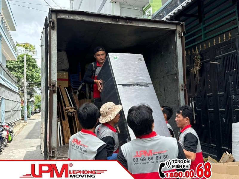Quy trình bốc xếp hàng hóa tại LephongMoving