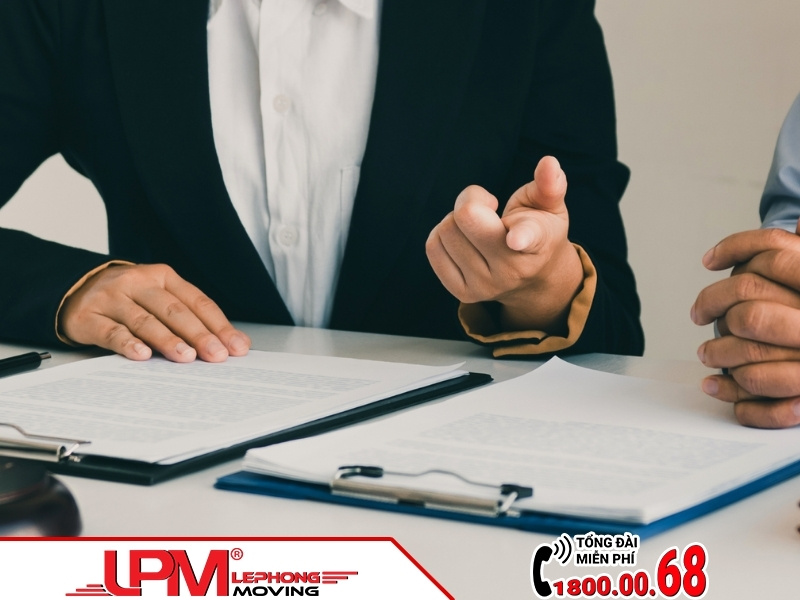 Cạnh tranh từ các mô hình bán lẻ hiện đại và các vấn đề về pháp lý/kỹ thuật