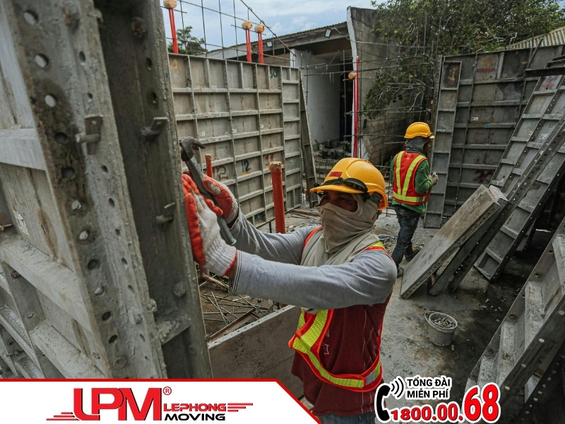 Tại sao nên chọn dịch vụ tháo dỡ công trình tại LephongMoving?