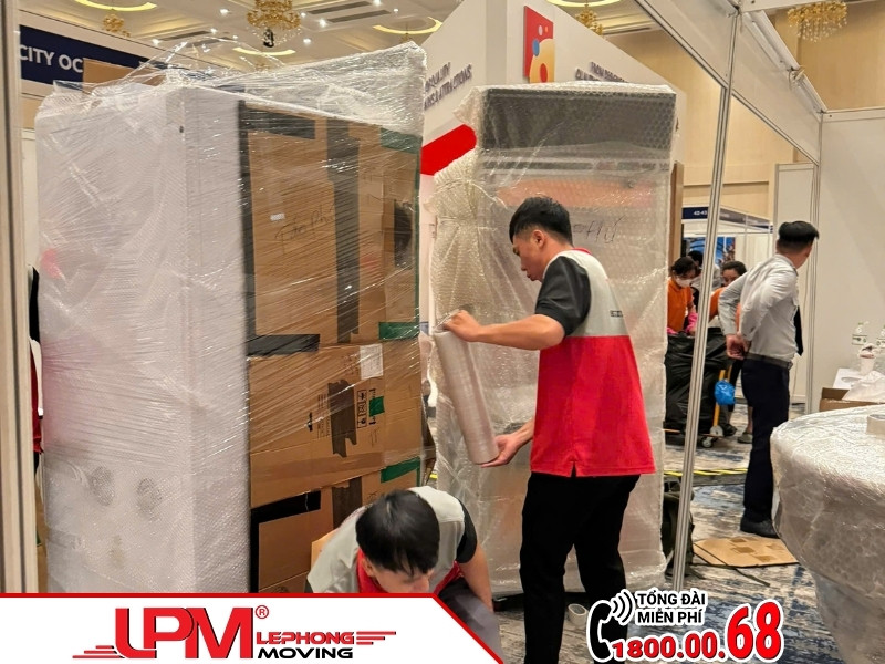 Giải pháp chuyển dọn và lắp đặt văn phòng trọn gói từ LephongMoving