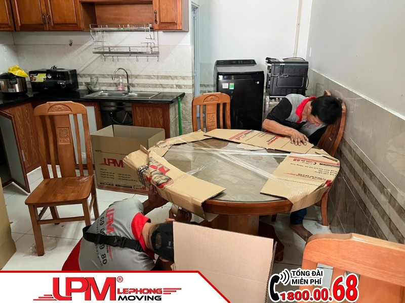 Vì sao đông đảo cư dân Phường Đức Nhuận tin chọn LephongMoving?